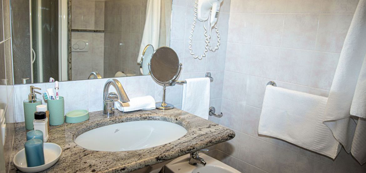 Hotel Sunset Green | Bagno Camera Familiare